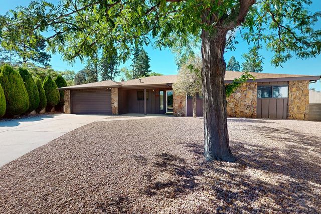 1600 Zena Lona Street NE, Albuquerque, NM 87112