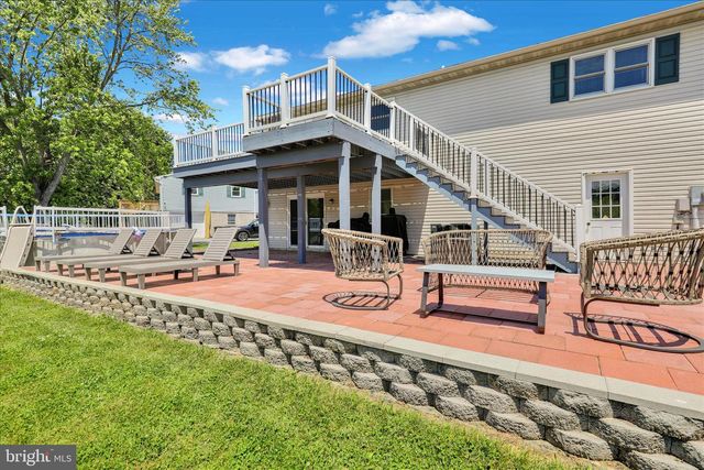 133 WHEATLAND DR, Denver, PA 17517