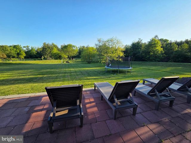 133 WHEATLAND DR, Denver, PA 17517