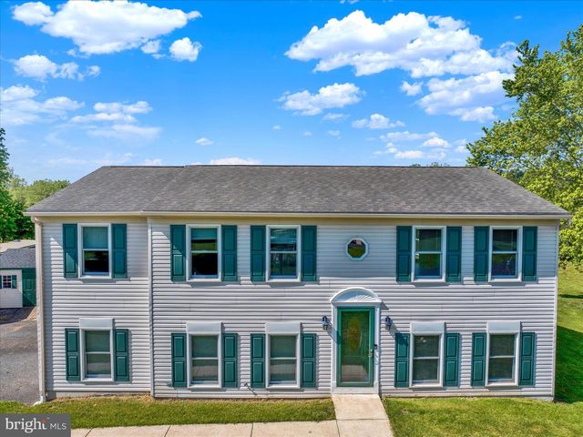 133 WHEATLAND DR, Denver, PA 17517