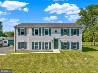 133 WHEATLAND DR, Denver, PA 17517