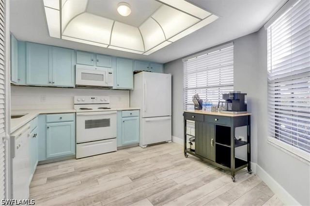 823 Meadowland DR 41-2, Naples, FL 34108