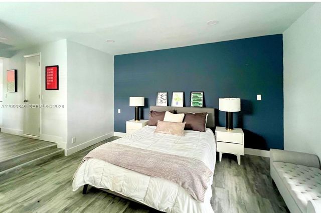 8390 SW 64 st, Miami, FL 33143