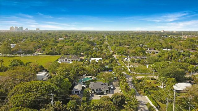 8390 SW 64 st, Miami, FL 33143