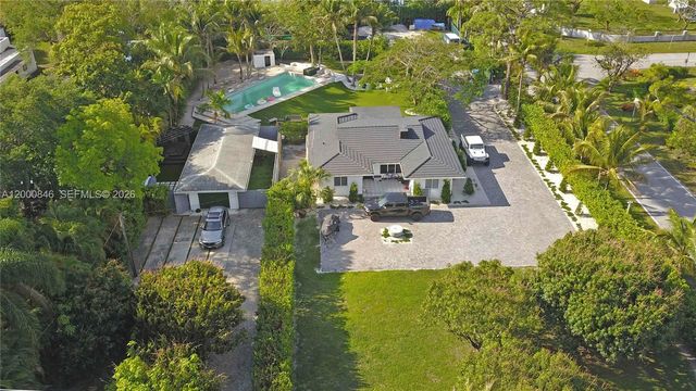 8390 SW 64 st, Miami, FL 33143