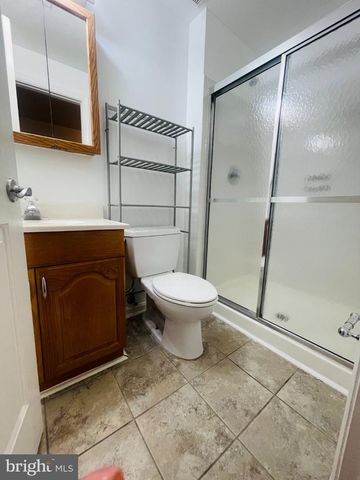 6114 JENLAR DR, Centreville, VA 20121