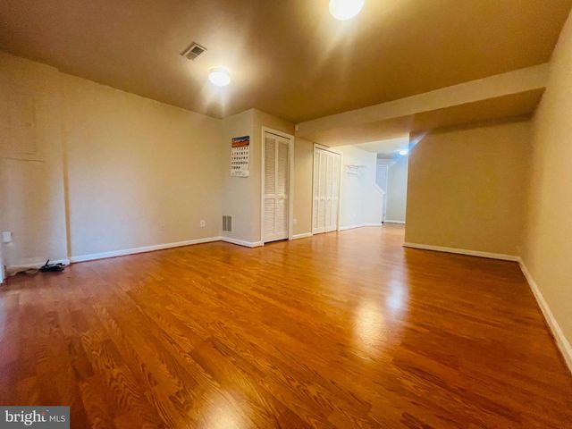 6114 JENLAR DR, Centreville, VA 20121
