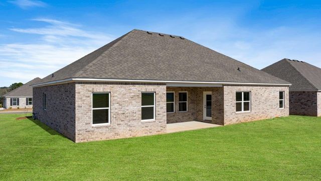 100 Laney Lane, Dothan, AL 36305