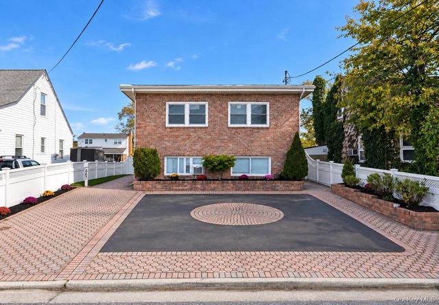 367 West Drive, Copiague, NY 11726