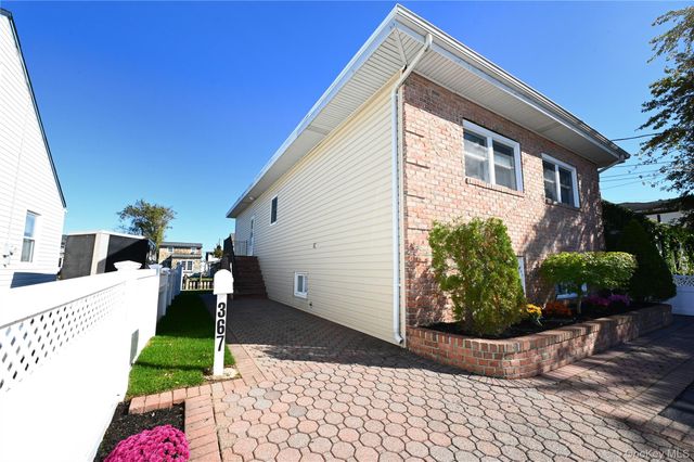 367 West Drive, Copiague, NY 11726