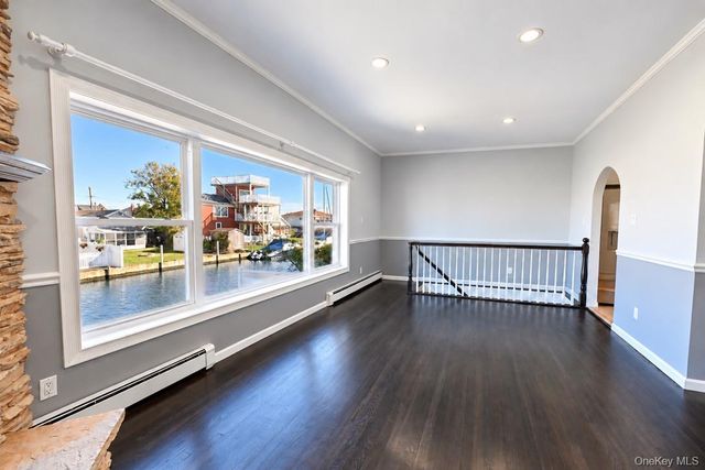 367 West Drive, Copiague, NY 11726