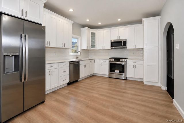 367 West Drive, Copiague, NY 11726