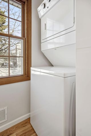 7526 W 111th Street, Bloomington, MN 55438