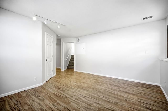 7526 W 111th Street, Bloomington, MN 55438