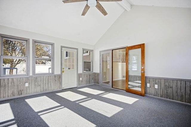 7526 W 111th Street, Bloomington, MN 55438