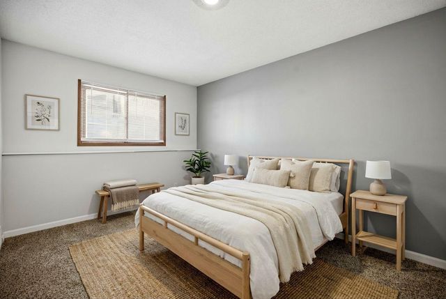 7526 W 111th Street, Bloomington, MN 55438