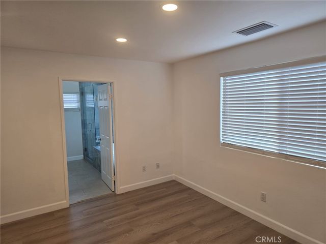 9427 Lemona 24, North Hills, CA 91343