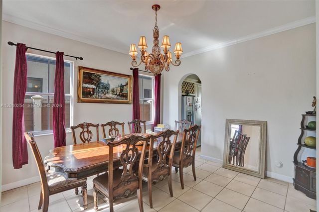 17951 NW 91st Ct, Hialeah, FL 33018