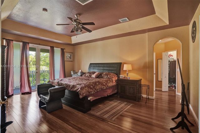 17951 NW 91st Ct, Hialeah, FL 33018