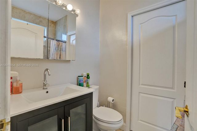 17951 NW 91st Ct, Hialeah, FL 33018