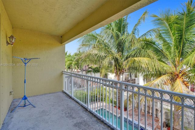 17951 NW 91st Ct, Hialeah, FL 33018