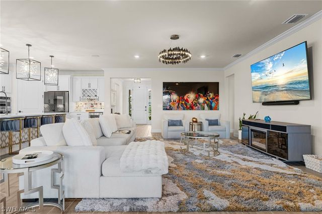 17019 Sunny Lake CT, Alva, FL 33920