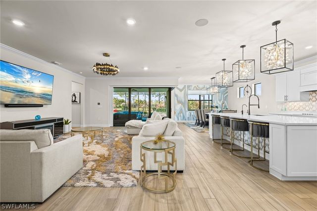 17019 Sunny Lake CT, Alva, FL 33920