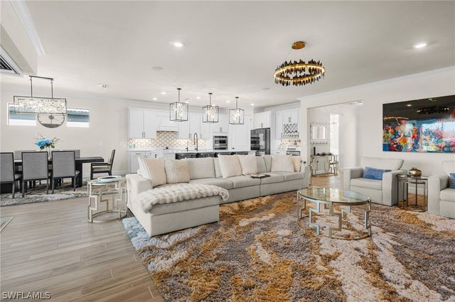 17019 Sunny Lake CT, Alva, FL 33920