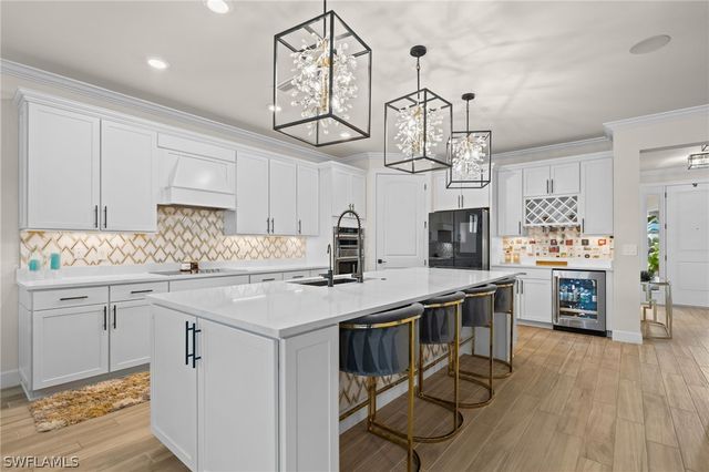 17019 Sunny Lake CT, Alva, FL 33920