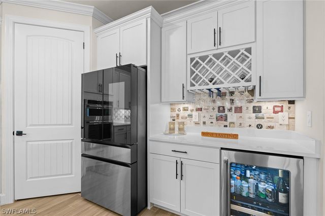 17019 Sunny Lake CT, Alva, FL 33920