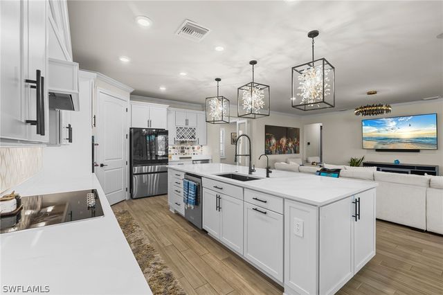 17019 Sunny Lake CT, Alva, FL 33920