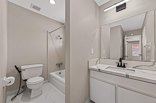 6649 De Moss Drive 649, Houston, TX 77074