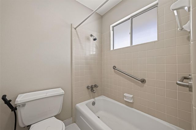 6649 De Moss Drive 649, Houston, TX 77074