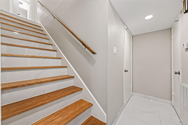 6649 De Moss Drive 649, Houston, TX 77074