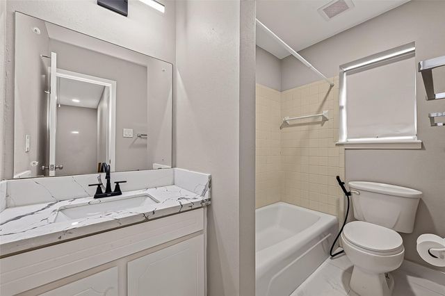 6649 De Moss Drive 649, Houston, TX 77074