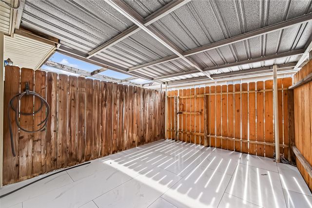 6649 De Moss Drive 649, Houston, TX 77074