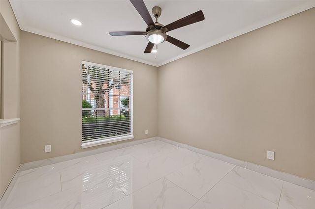 6649 De Moss Drive 649, Houston, TX 77074