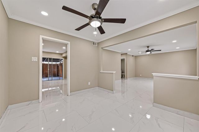 6649 De Moss Drive 649, Houston, TX 77074