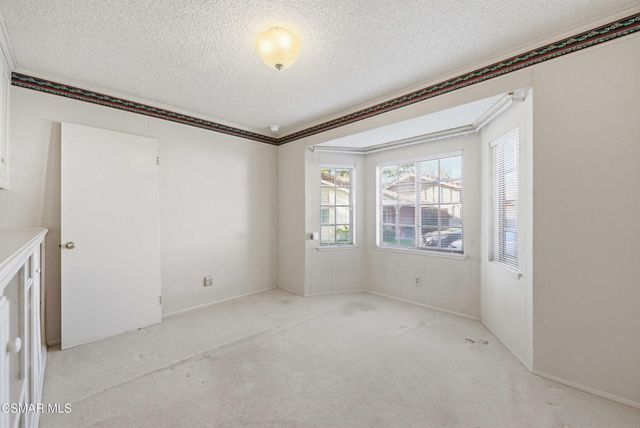 401 Falconrock Lane, Oak Park, CA 91377