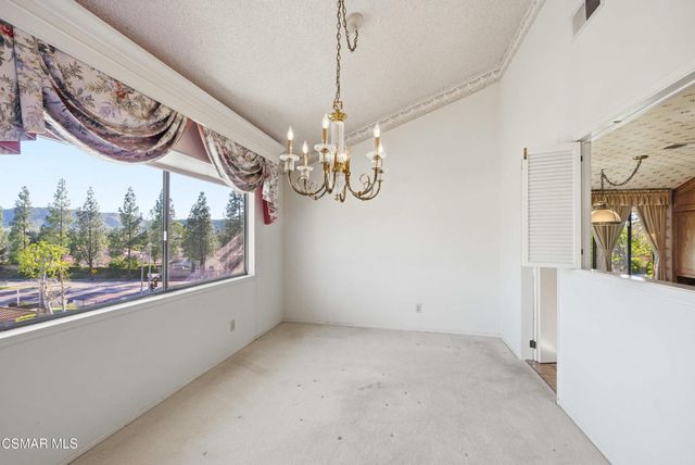 401 Falconrock Lane, Oak Park, CA 91377