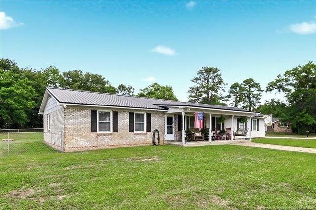 4702 Quaker Court, Hope Mills, NC 28348