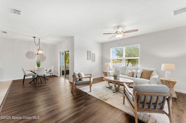 272 Moray Drive SW, Palm Bay, FL 32908