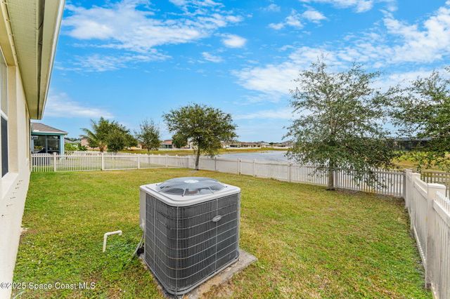 272 Moray Drive SW, Palm Bay, FL 32908