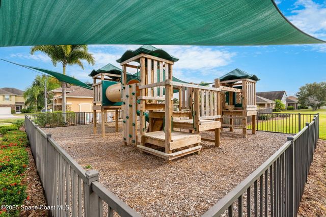 272 Moray Drive SW, Palm Bay, FL 32908