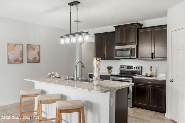 272 Moray Drive SW, Palm Bay, FL 32908