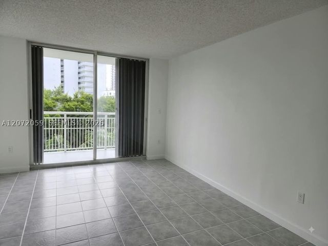 1688 West Ave 506, Miami Beach, FL 33139