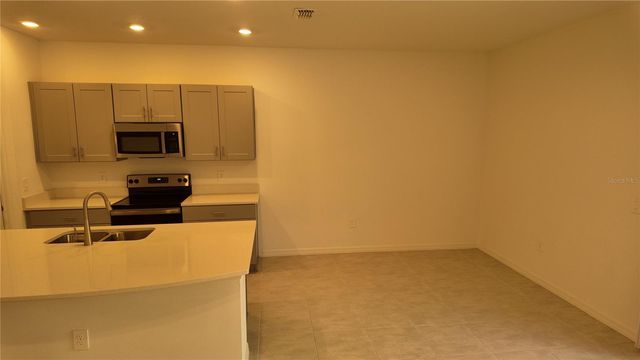 2207 PORTRAIT STREET, Kissimmee, FL 34758