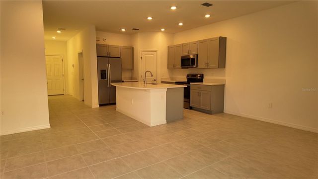 2207 PORTRAIT STREET, Kissimmee, FL 34758