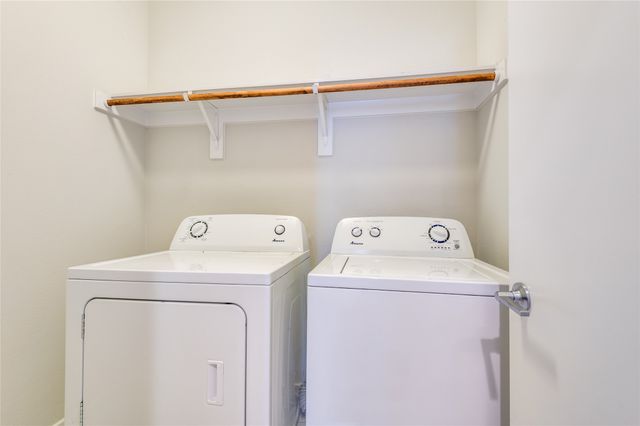 661 Bishop Heights Lane, Dallas, TX 75208