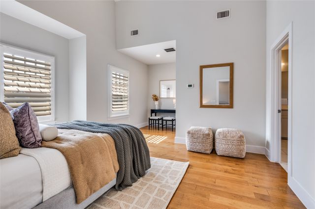 661 Bishop Heights Lane, Dallas, TX 75208